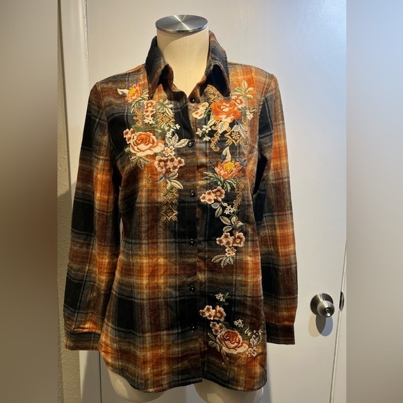 Plaid velvet back embroidered blouse nwt by Paparazzi - Picture 1 of 16